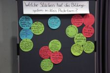 Berufsbildungs- und Integrationsbericht im Berufskolleg Schloß Neuhaus vorgestellt (© Foto: Kreis Paderborn Johanna Leifeld)